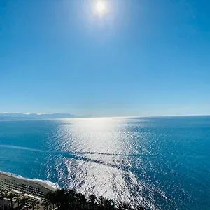 ¡magníficas Vistas Al Mar! Piscina Y Wifi Gratis Apartamento